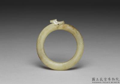 图片[3]-Jade huan ring with a animal head and skein pattern, late Warring States period (275-221 BCE)-China Archive